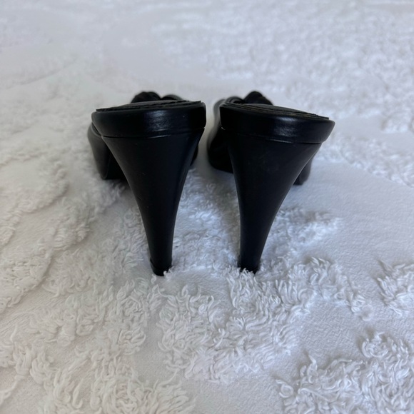 Chase + Chloe Knot Detail Heel Sandals - Black - Picture 3 of 9